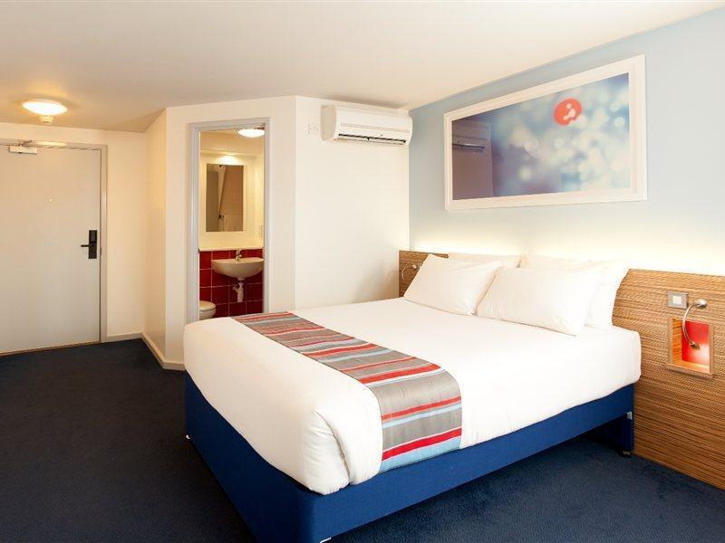 Travelodge London Bethnal Green Exterior foto